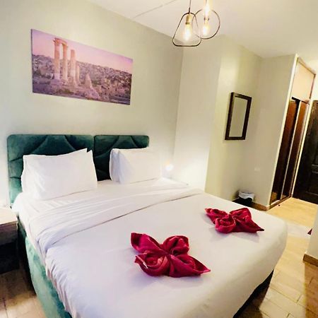 Sandra Hotel Amman Luaran gambar